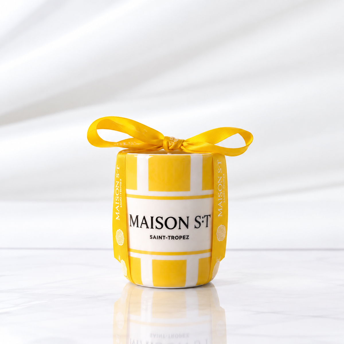 Bougie Parfumée en Céramique Sail into the Sun — Édition spéciale Les Voiles de Saint-Tropez, 200 g
