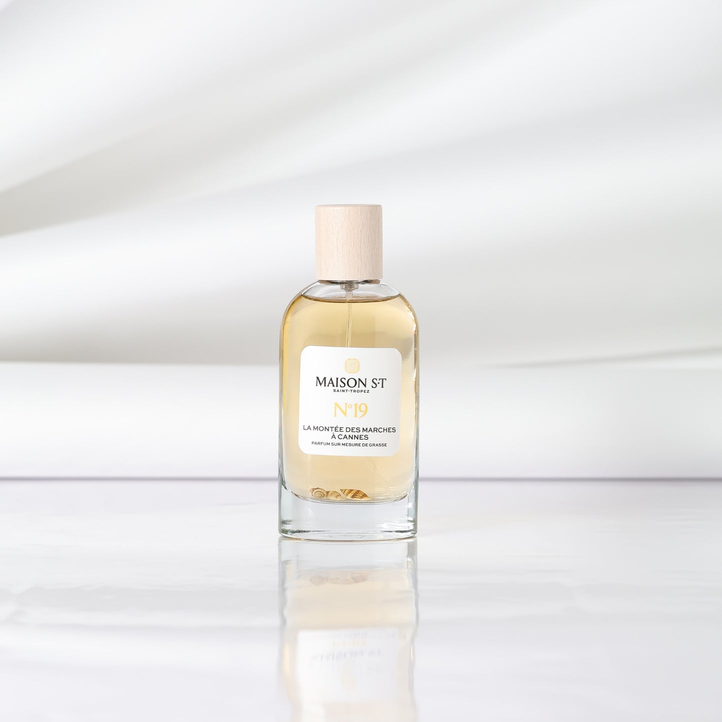 N°19 Cannes red carpet stairs 