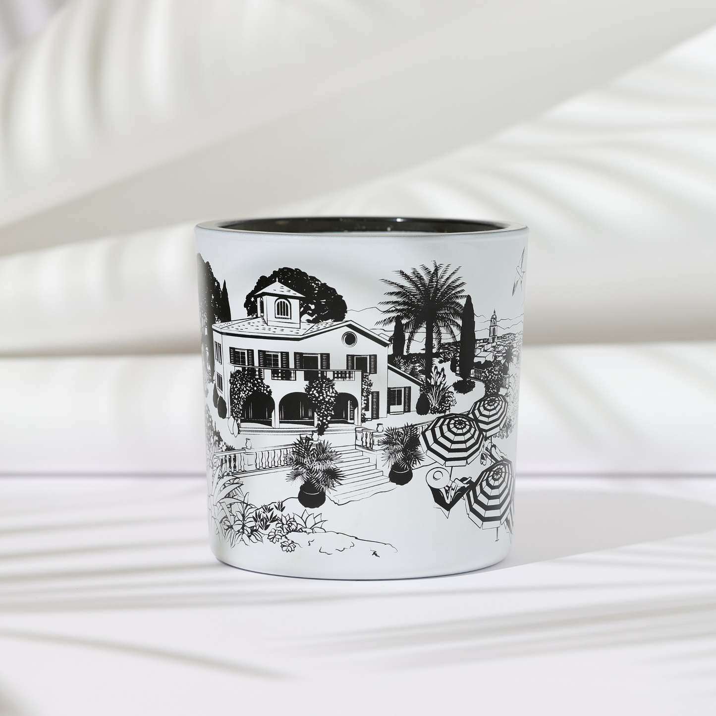 Lunch at Eden Roc - 1KG 