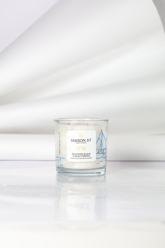 N°16 Échappée bleue à Saint-Tropez « Édition Spéciale Les Voiles de Saint-Tropez »