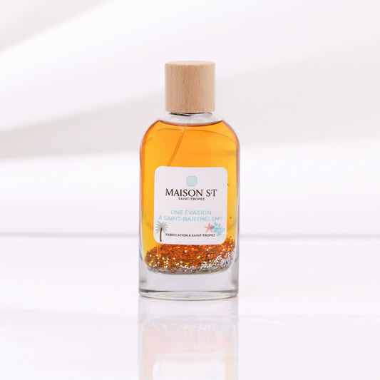 Une évasion à Saint-Barthélemy, parfum 100 ml avec bouchon en bois clair