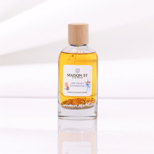 Une pause à Mykonos, parfum 100 ml avec bouchon en bois clair